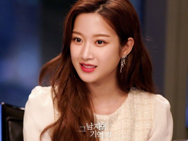 Profil Biodata Moon Ga Young